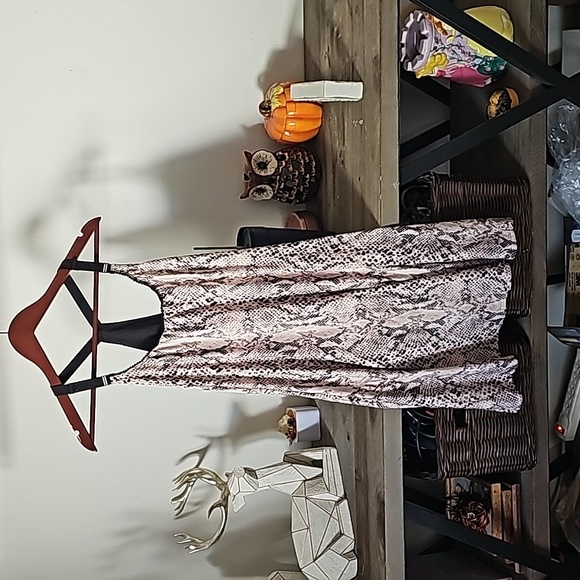 Snake print sleep dress - Picture 2 of 6